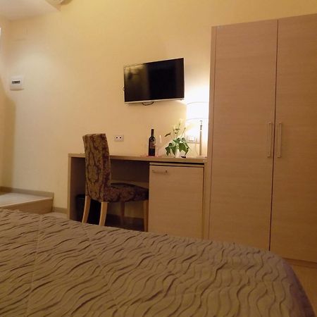 Booking House Рим Экстерьер фото
