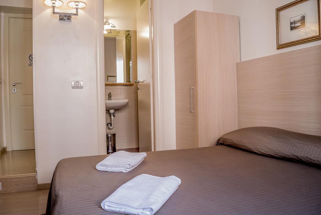 Booking House Рим Экстерьер фото