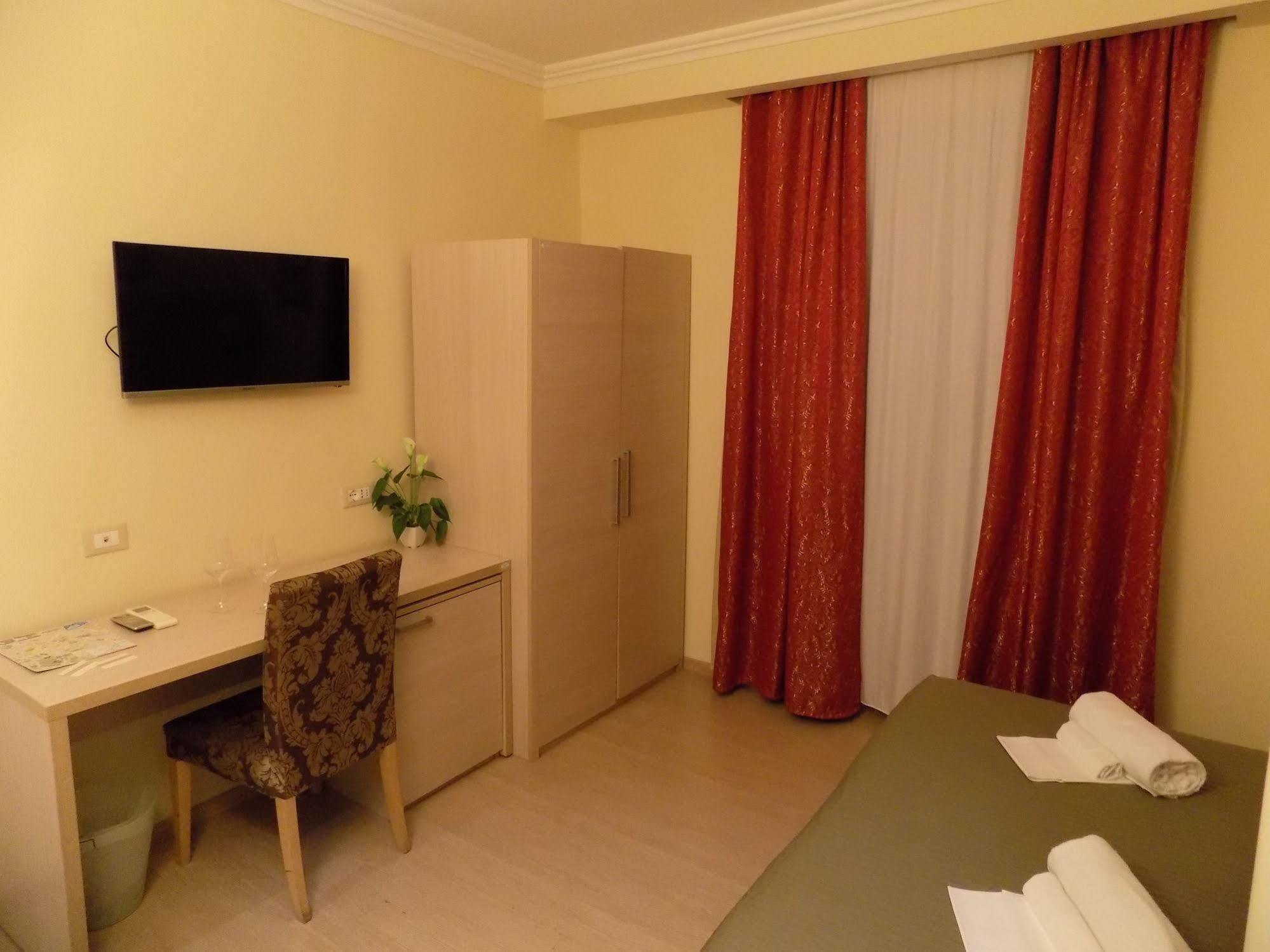 Booking House Рим Экстерьер фото